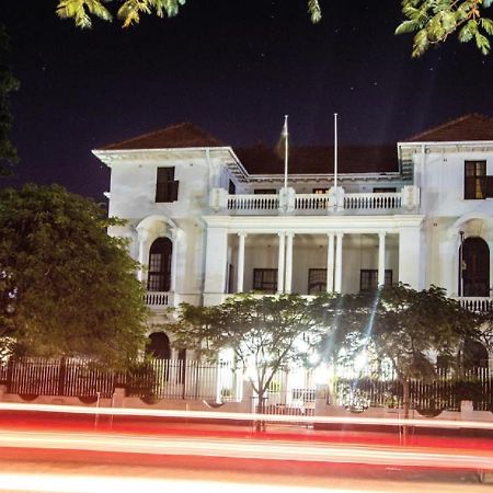 Bulawayo Club Hotel Ngoại thất bức ảnh